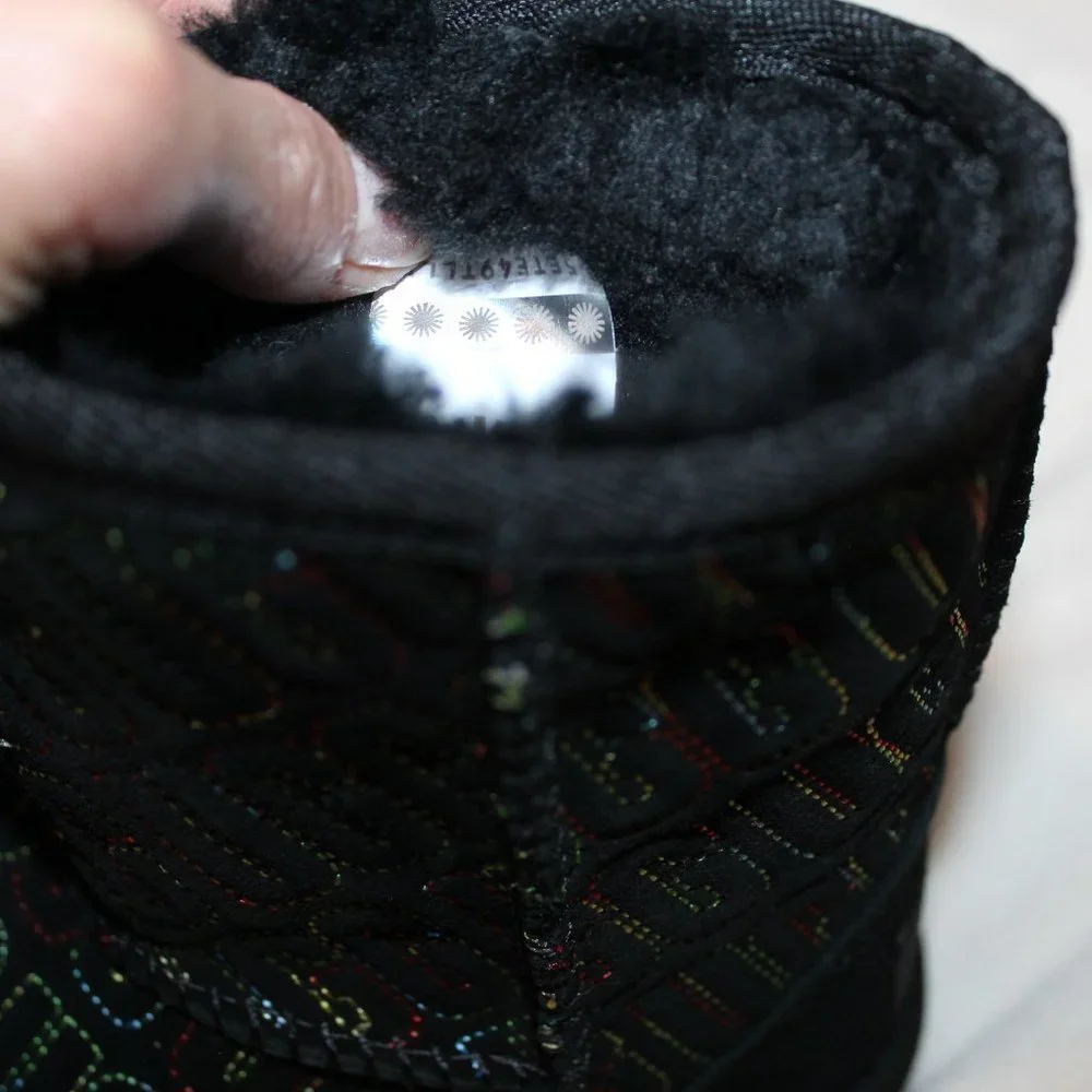 NIB‎ UGG TODDLER GIRL'S LOGO STITCH SUEDE SHEARLING BOOTS BLACK